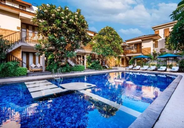 romantic hotel with swimming pool